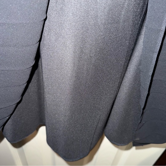 Banana Republic PLEATED CHIFFON MIDI SKIRT women’s size 8 black - Picture 6 of 12